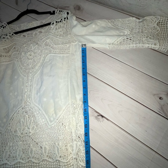 ✨ Taylor & Sage Cream Crochet Boho Blouse - Size M ✨ Bohemian Summer Classic - Picture 5 of 6